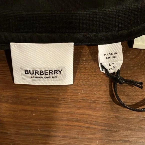 NWT- Burberry Thomas Bear T-shirt - Picture 9 of 10